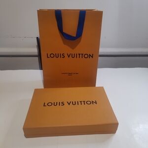Louis Vuitton Foldable Empty Box Magnetic Closure And Shopping Bag